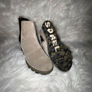 Sorel Women's Joan of Arctic Wedge II Chelsea Bootie Taupe Size 7 Ankle Outdoor